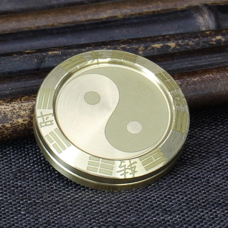 

All-brass made Pa Pa coin handle (decompression artifact) every day