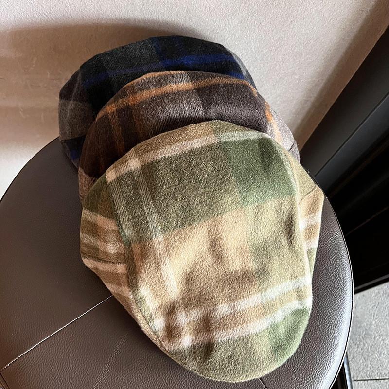 Newsboy Retro Plush Cap With Short Brim And Grid Design Fit For Autumn Fashion