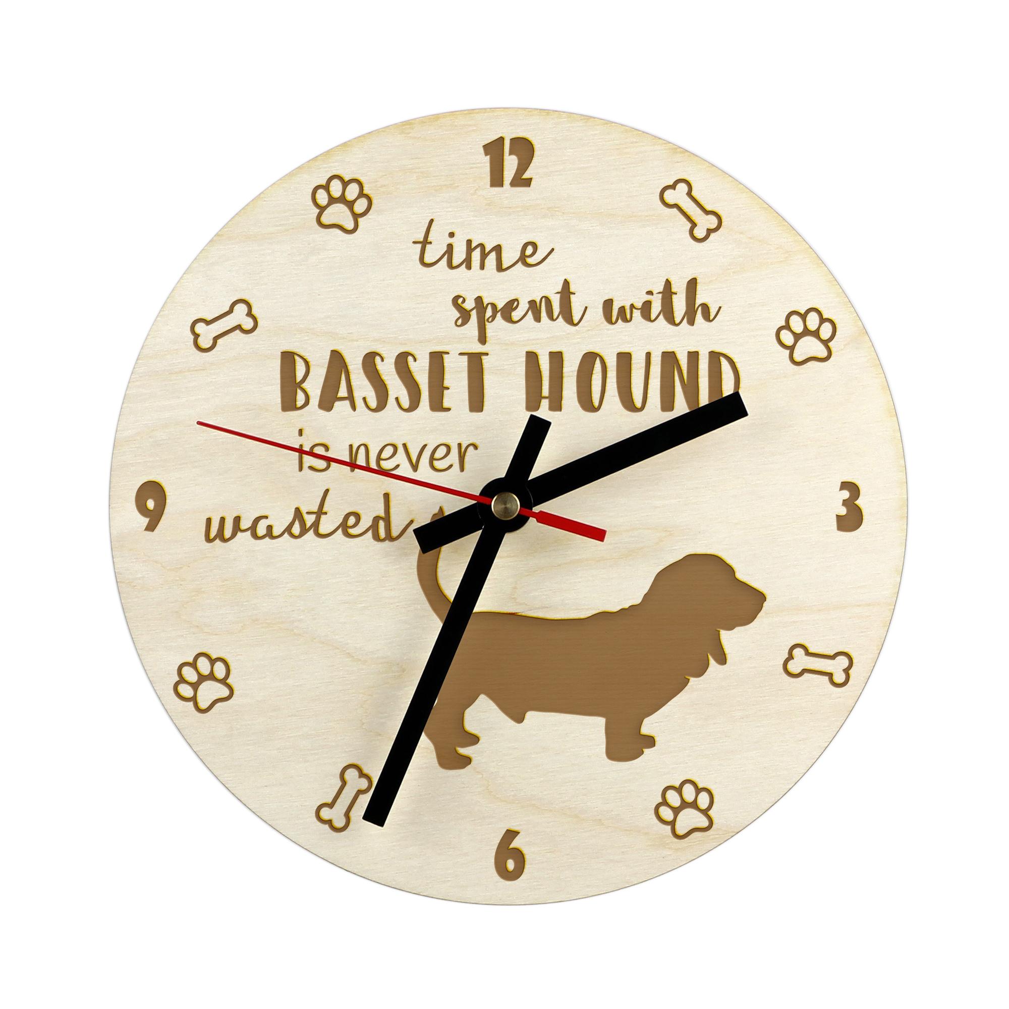

Basset Hound - clock with dog, wooden clock with engraving, personalised clock by Art-Dog