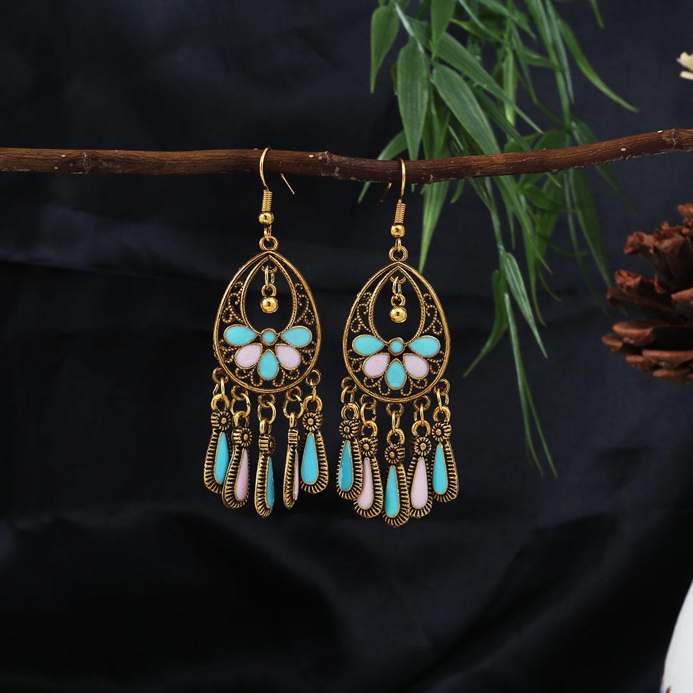 Orecchini Etnici Bohemien Ovali con Nappe e Perline
