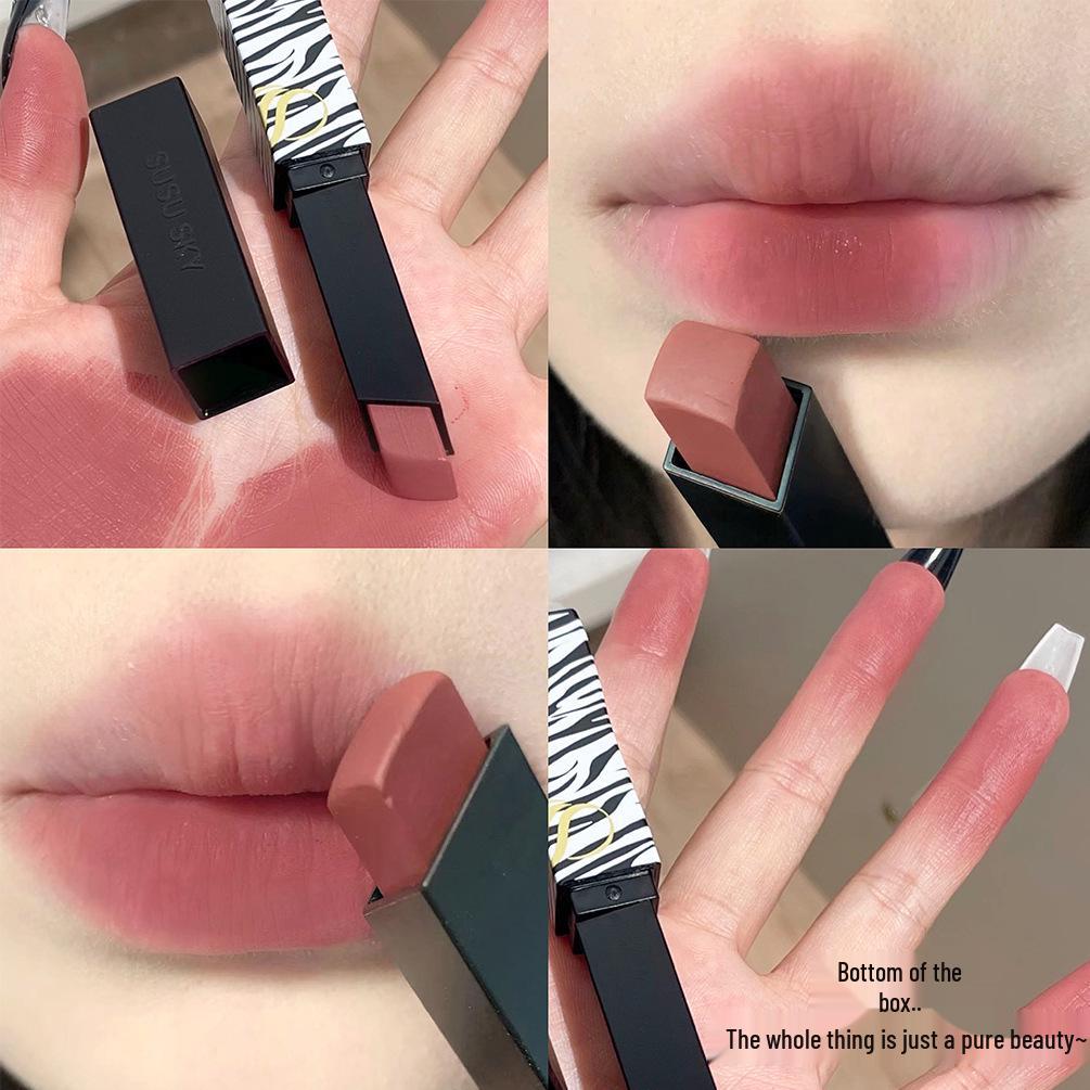 

SUSU SKY Hot Stripe Matte Lipstick in Whitening Nude
