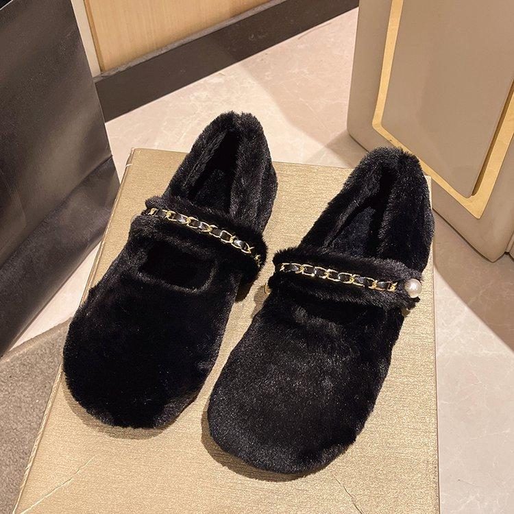 

Xiaoxiangfeng fluffy shoes for women s high-end wear 2025 winter new velvet warm lamb wool beans cotton shoes 35