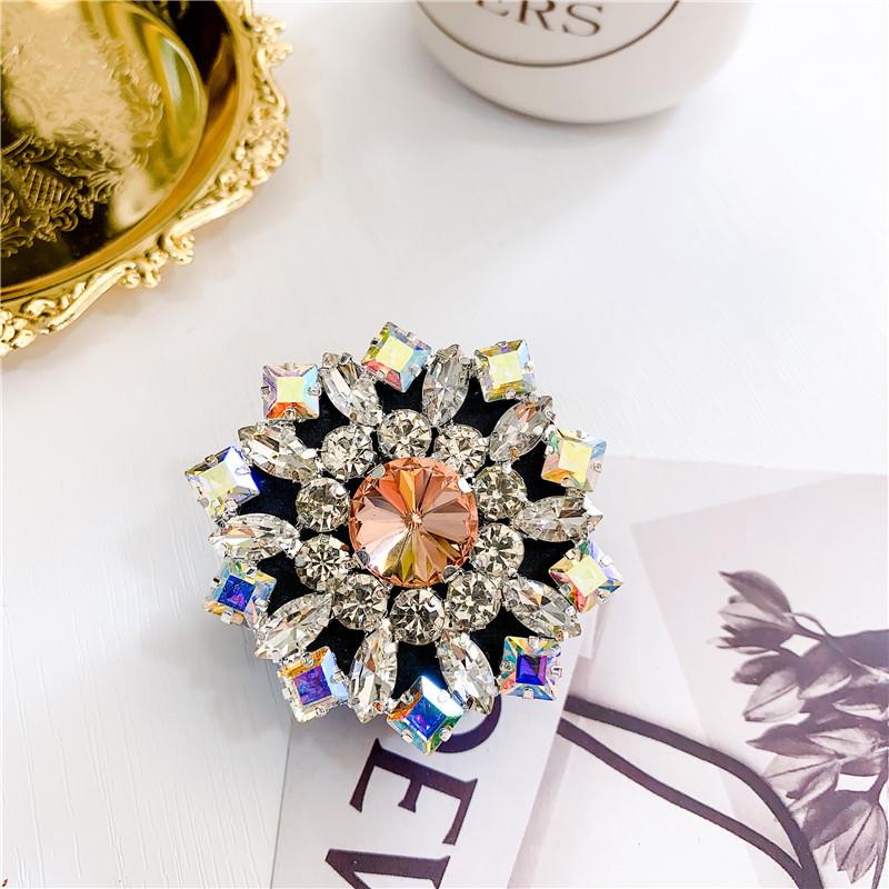 

Luxury Diamond-Encrusted Airbag Mobile Phone Holder, Retractable Lazy Rhinestone Anti-Drop Bracket, Desktop Universal Hot