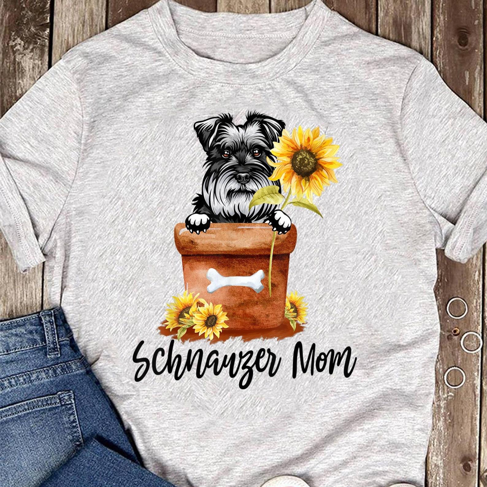 Sunflower Schnauzer Mom T-Shirt: Dog Lover Gift L
