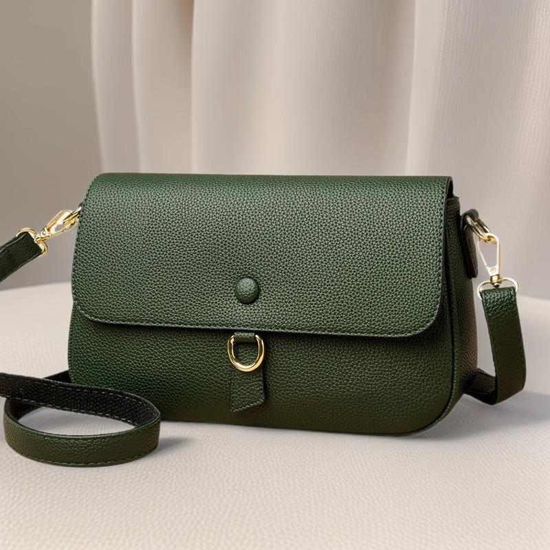 Korean Style Women's Shoulder Bag - Trendy, Textured, Large Capacity Crossbody for Simple Commuting & Fashionable Look