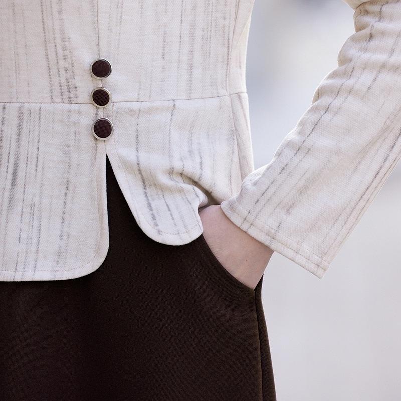 Spring & Autumn 2025 Women's Petite Shirt Collar Dress for Middle-Aged and Elderly - Fake Two-Piece Design