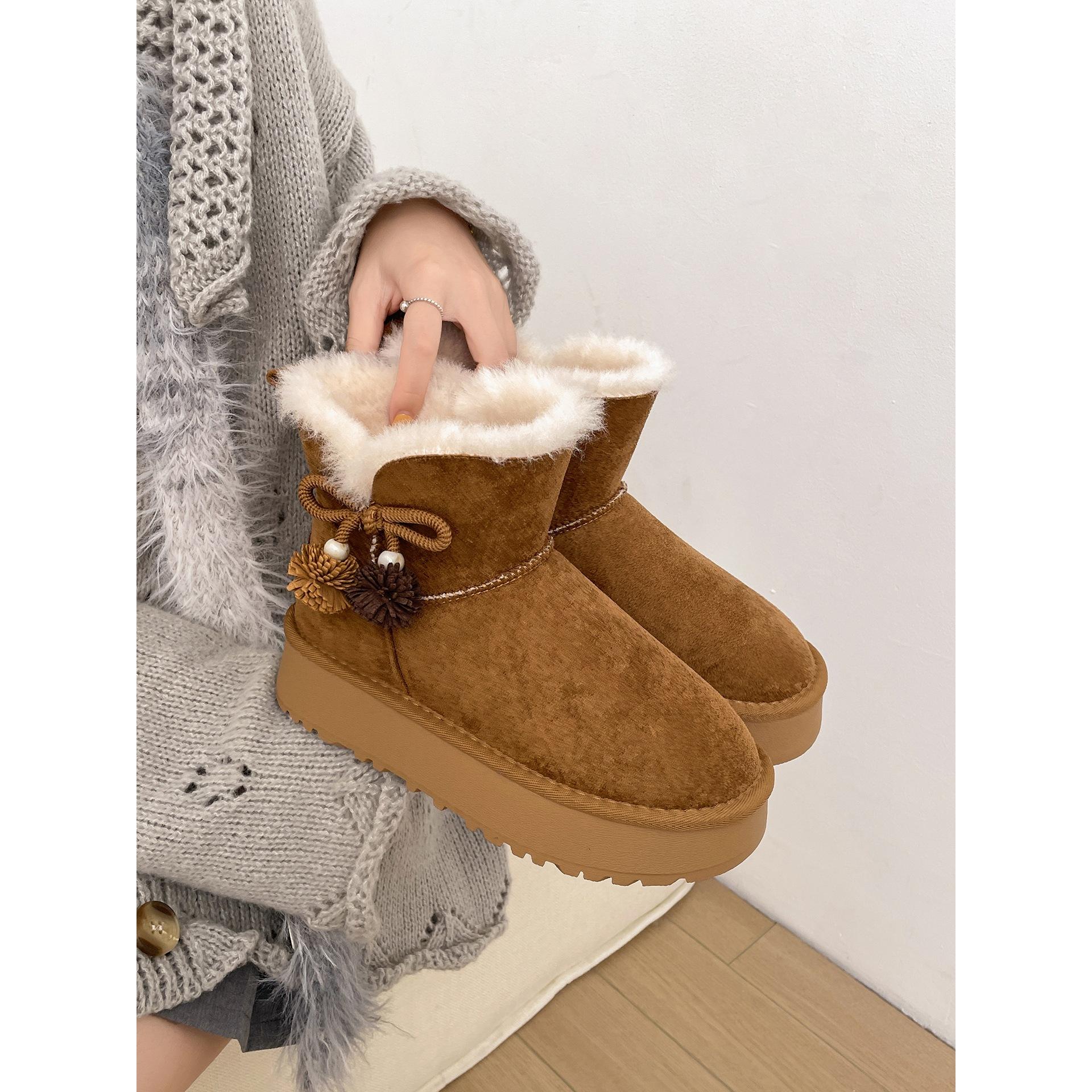 

Northeast velvet thickened non-slip thick-soled snow boots 2025 winter wear warm and heightened retro cotton shoes 40 жовтий