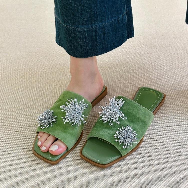 French retro niche one-word Mueller shoes 2025 new summer wear fashionable sandals