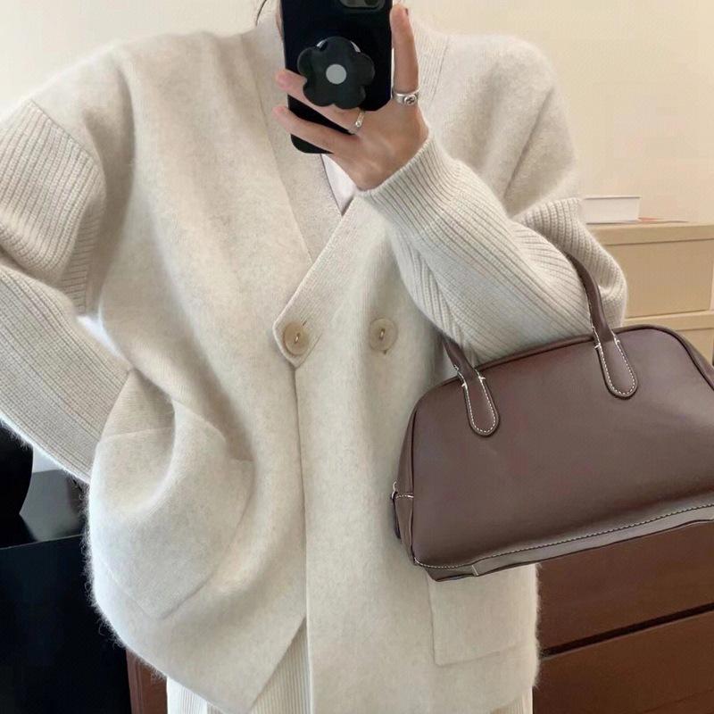High-end and Niche Gold Coin Knitted Cardigan Design Sense, Two-button Loose Solid Color Casual Sweater Coat for Autumn and Winter