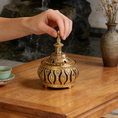Incense Burner Metal Ash Catcher Tabletop Decoration Vintage Cone Coil Incense Burner with Lid for Spa Home Office Living Room