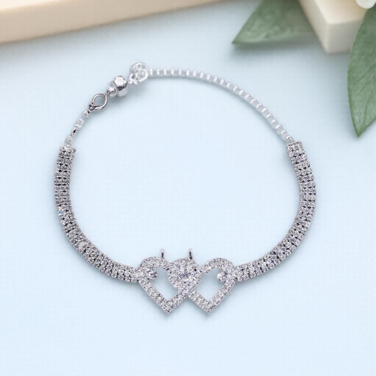 Bohemian Crystal Heart Ankle Bracelet Barefoot Sandals for Women Stylish Foot Jewelry Summer Beach Party Anklet Chain