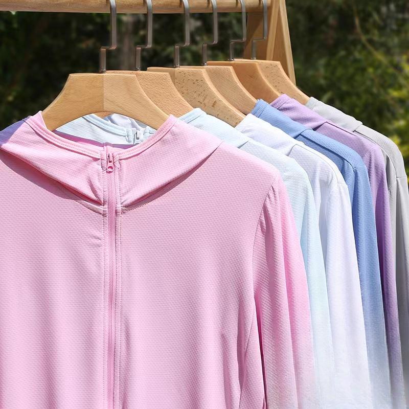 Women's Long Sleeved Hooded Cardigan Zipper Sunscreen Jacket Thin Breathable Summer Jacket