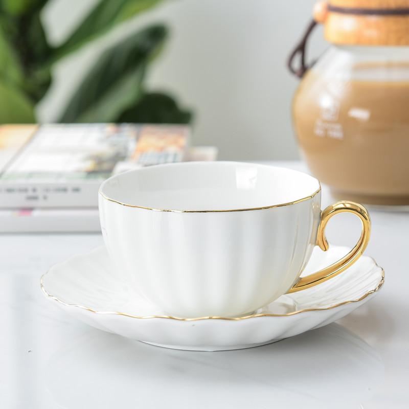 Pink Cute Creative Porcelain Cup and Saucer Ceramics Simple Tea Sets Modern Design Coffee Cups Tazas Para Cafe