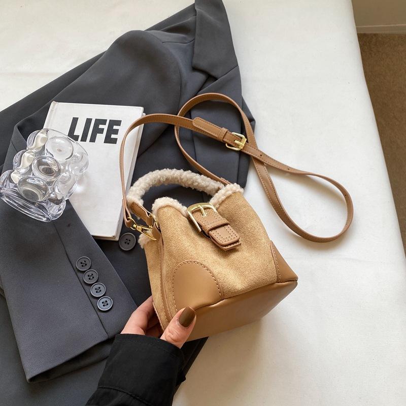 Women s Fashion Plush Messenger Bag Faux Leather Small Bucket Shoulder Crossbody Bag with Polyester Lining and Buckle Closure Solid Color хаки 1440₽
