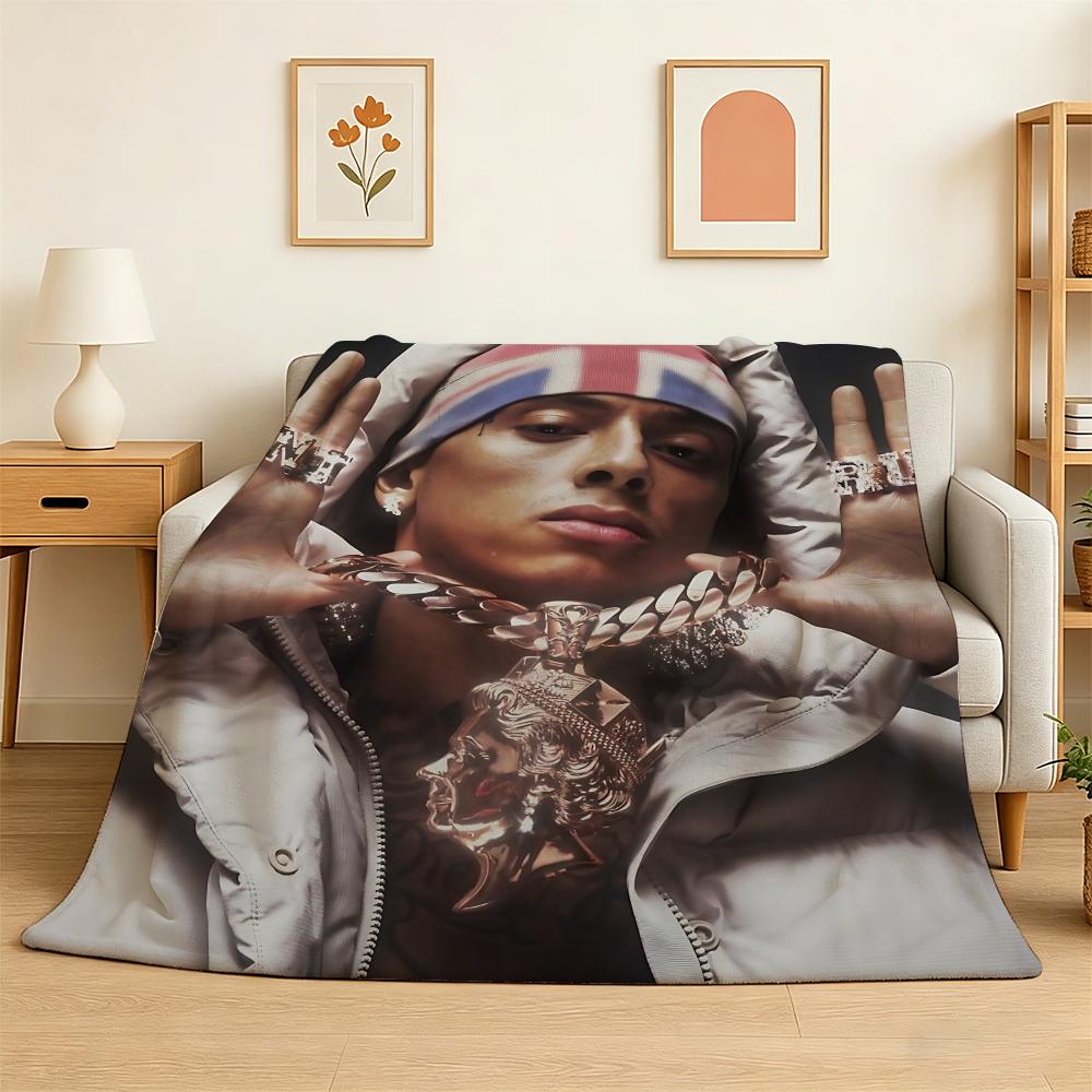 Singer central cee Throw 240g Flannel Blanket Lightweight Soft Skin-friendly Summer Thin Throw Blanket 75X95CM