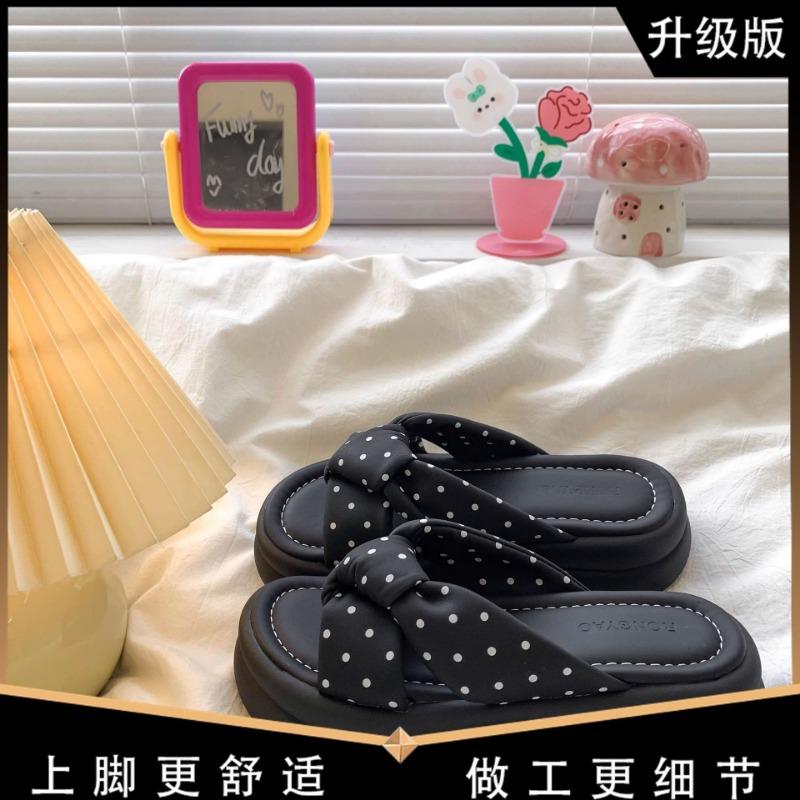 Thick-soled high-end slippers women's summer wear new models with skirts, sandals, fashion sandals