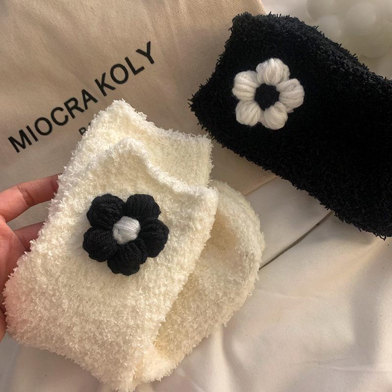 

Женские носки до середины икры из кораллового флиса - Теплые, толстые хлопковые для осени/зимы, милый стиль, идеально подходят для сна или ношения дома One Size белый