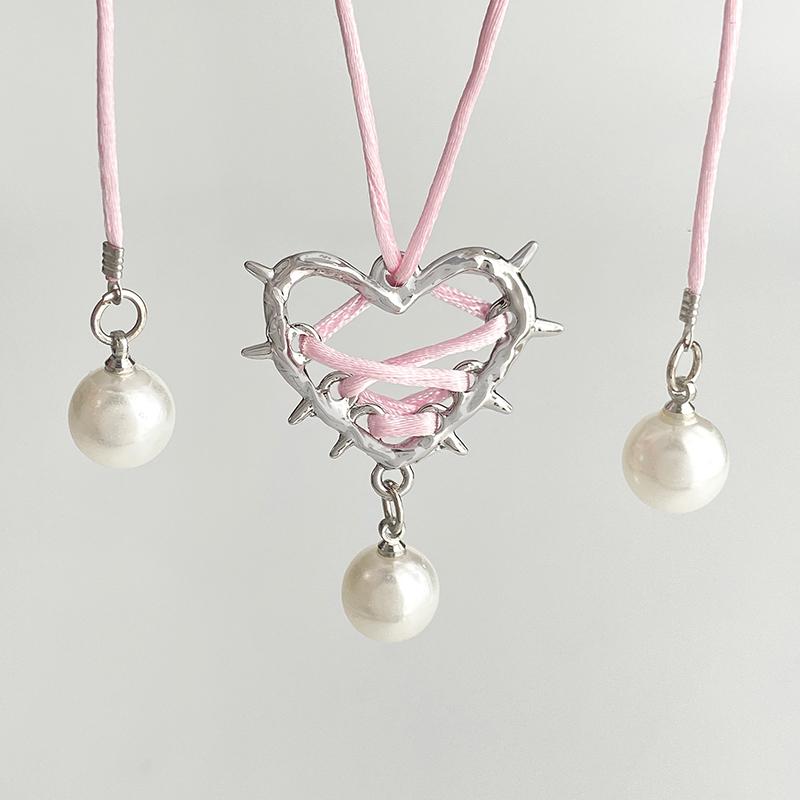 Exaggeration Vintage Elegant Trendy Metal Heart Necklace Ribbon Pearl Pendant Clavicle Chain For Women  Jewelry