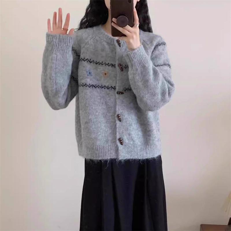 Autumn and Winter New Retro Crew Neck Sweater Cardigan Women's Gentle Wind Loose Lazy Wind Crochet Knitted Coat Women
