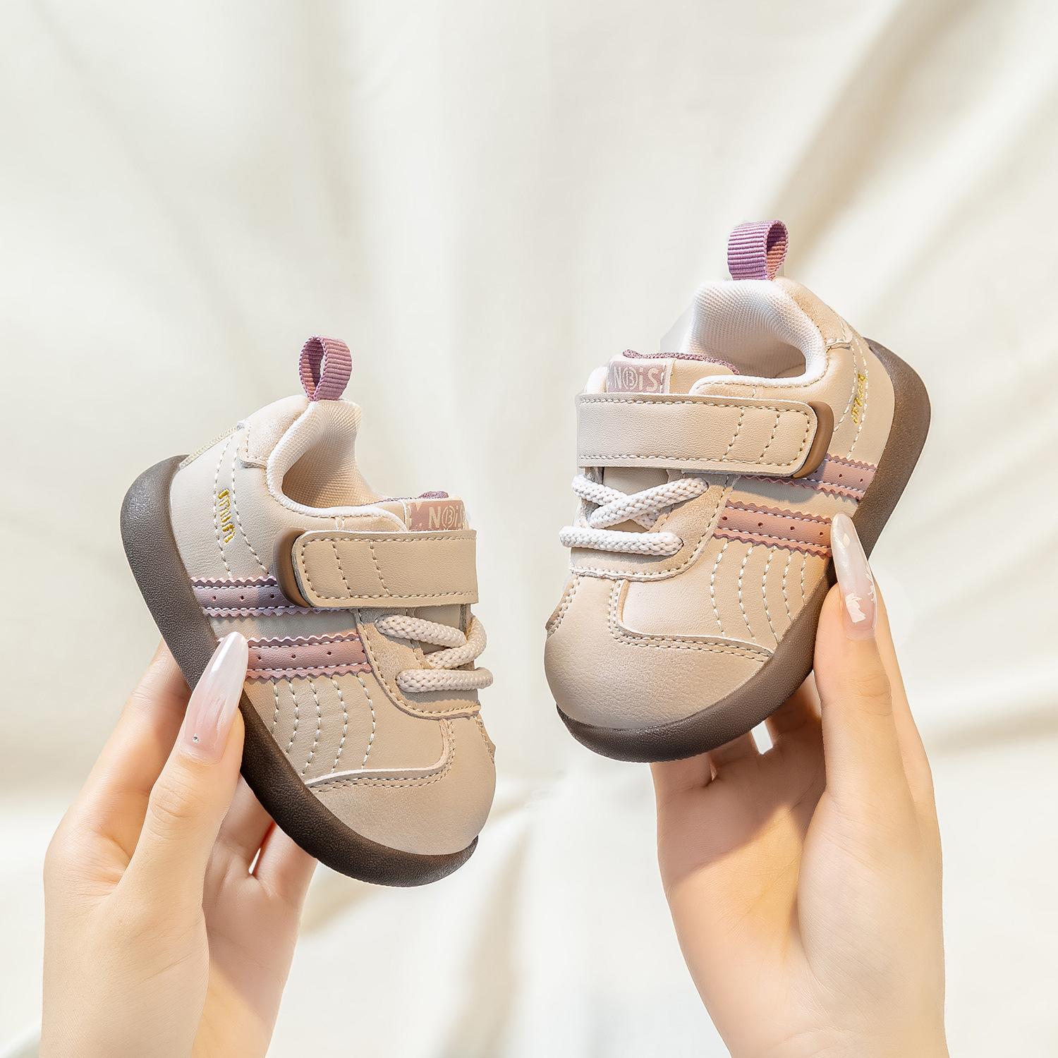 

Дышащая обувь для малышей для девочек, кроссовки с мягкой подошвой для мальчиков, нескользящая и износостойкая детская обувь 16