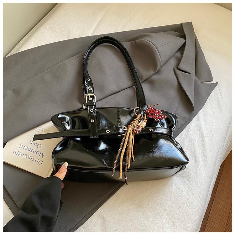 Commuter Simple Bag Fashion Pleated Bag 2025 Shoulder Portable Korean Version Niche Underarm Bag Women's Large Capacity Fashion Bag