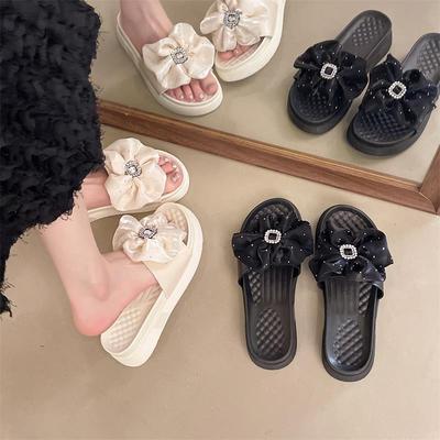 Coole Hausschuhe Damen Sommer Außenbekleidung Ein-Wort-Hausschuhe Dicksohlige Koreanische Version Mode Explosion Shopping Sandalen Feenwind Außenbekleidung Strand
