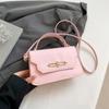 2025 New Fashion Sense Retro Small Square Bag Women's Versatile Shoulder Messenger Bag Handbag