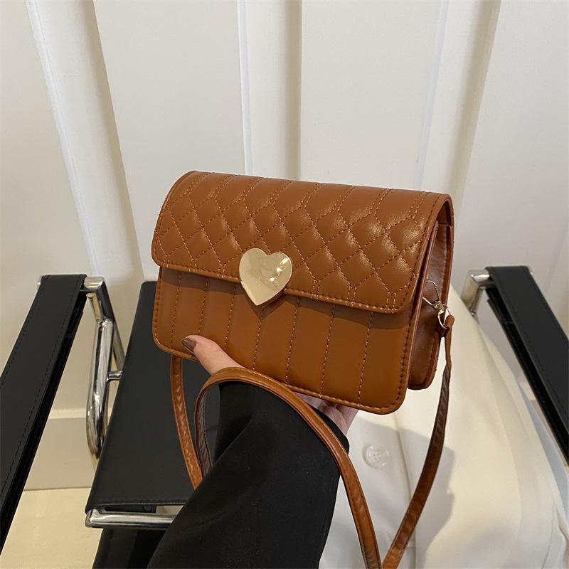 

Fashion textured embroidered thread rhombus small bag 2025 new casual solid color popular shoulder women s small square bag this year коричневий
