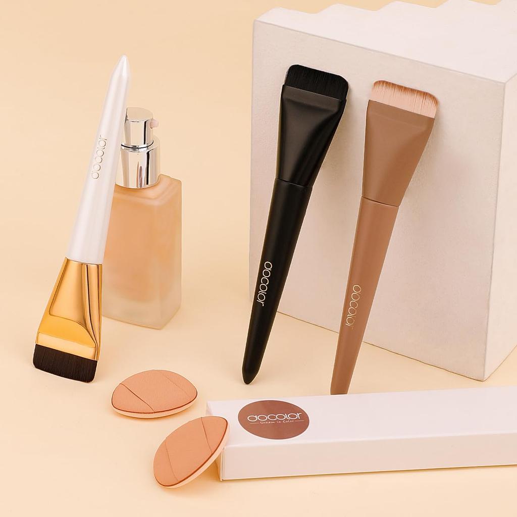 Docolor Foundation a Popular Makeup Brush for Liquid Foundation and Black Features Soft Fiber Bristles for Easy Application and Brush, Flat,