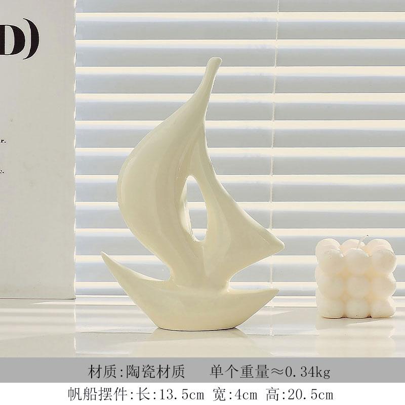 Home Ceramic Sailing Ornaments Luxury Living Room Wine Cabinet TV Cabinet Office Decoration Ceramic Crafts Housewarming Gift