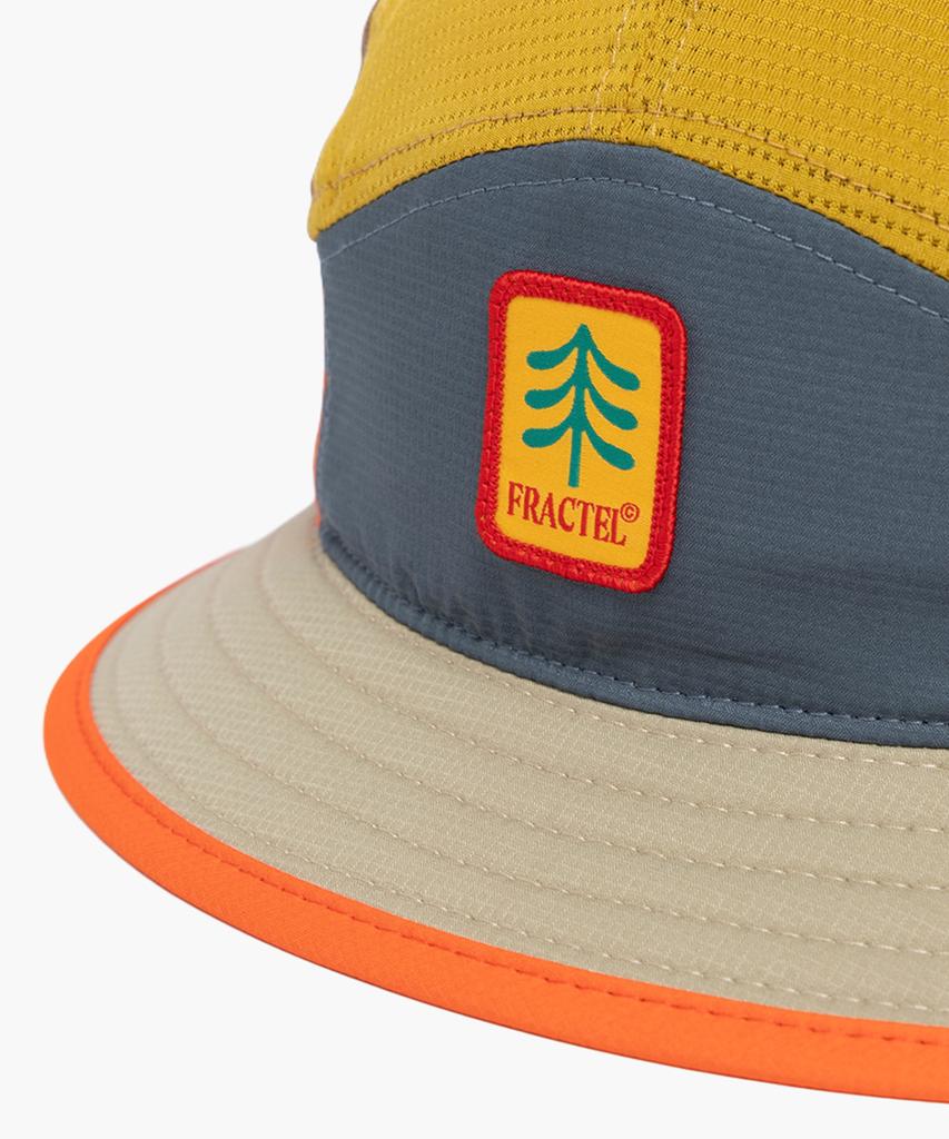 Peulaegtel B Series Sprout Bucket Hat