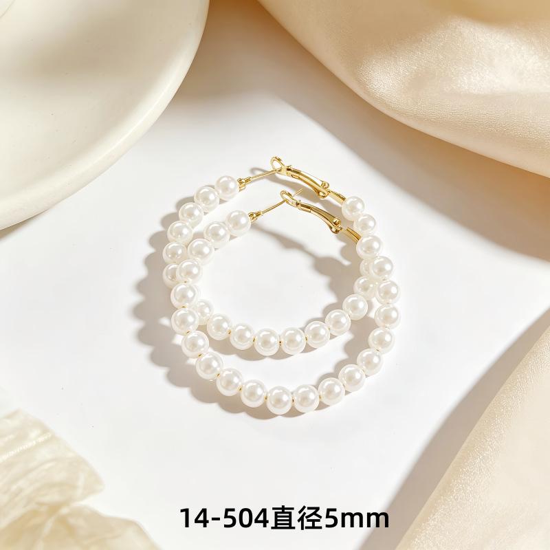 Korean popular simple personality large circle earrings women's light luxury high-end earrings fashion temperament versatile tide earrings