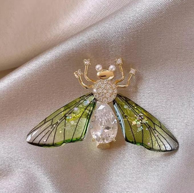 Women Fashion Panda Pins Elegant Exquisite Bird Multifunctional Flower Brooch Best Party Gift Butterfly Jewelry
