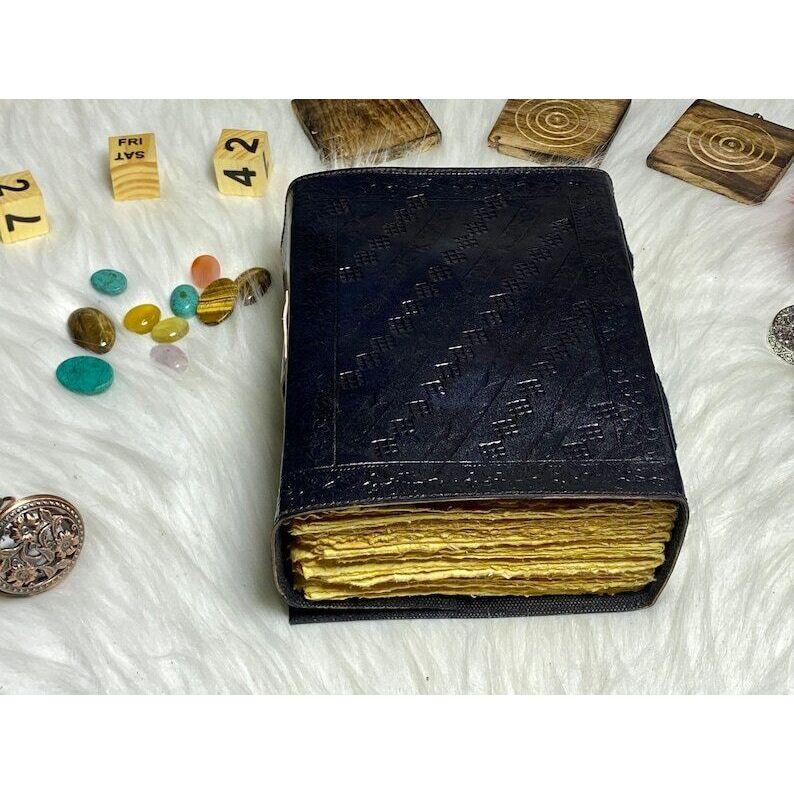 400 stran Book of shadows vintage kožený deník grimoárový deník s ruční prací