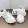 Dámské kožené platformové volnočasové boty 2025 léto nové univerzální prodyšné s výřezy dad shoes malé boty na zvýšení výšky sportovní boty