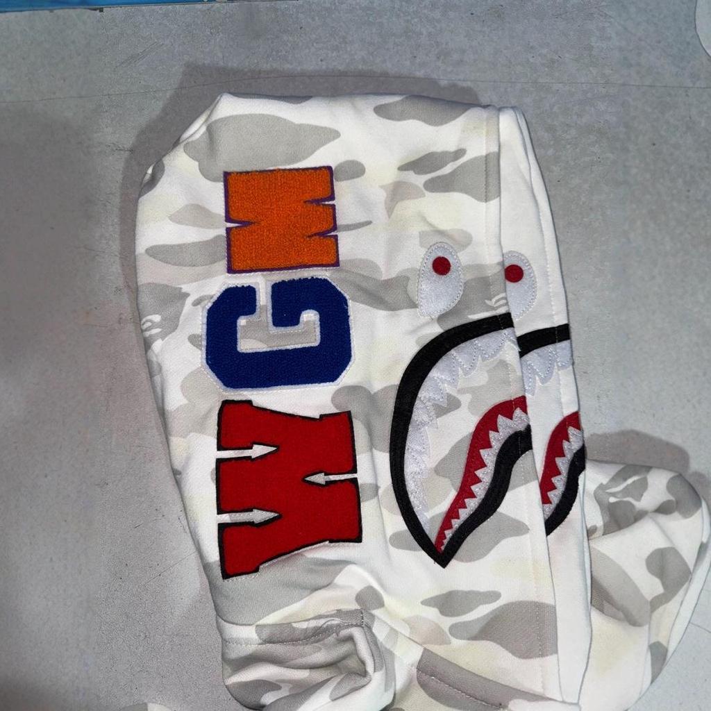 BAPE Žraločí maskáčová bavlněná vyšívaná mikina s kapucí