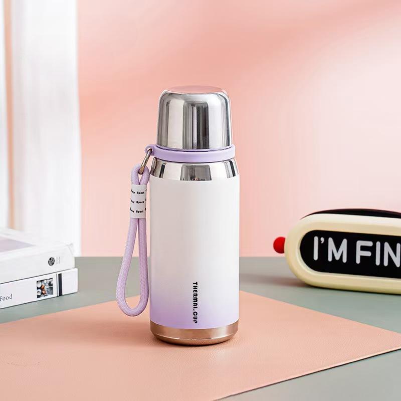 

High-looking Steel Thermos Cup with Big Cap New Style Fashionable Gradient Color Portable for Boys and Girls Durable 600ml