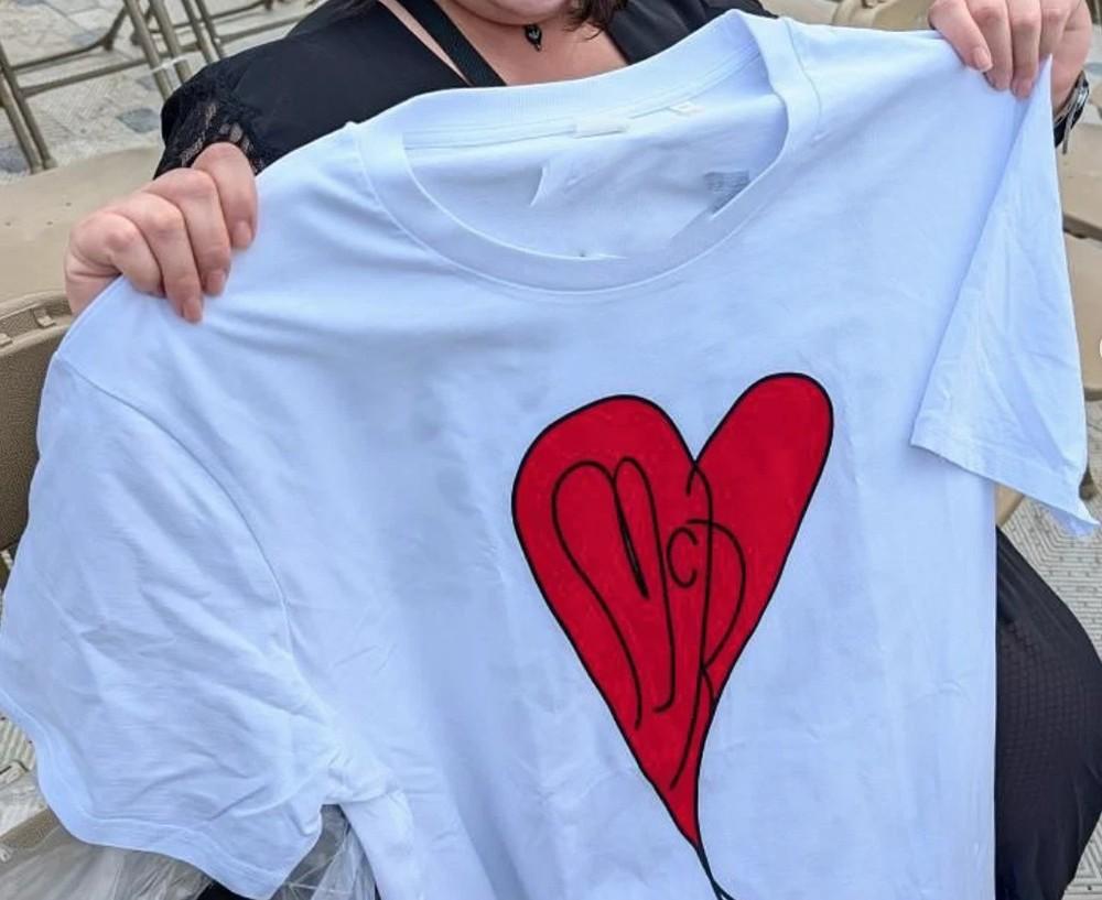 

Chicago August 29th Exclusive T-shirt 2 sides Reprint HOT ITEM Unisex T-Shirt XXXXL