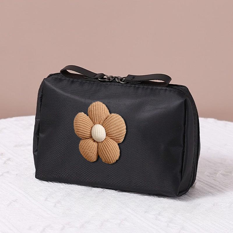 1PC 5 Petal Flower Travel Pouch, Lightweight Brown Floral Zipper Bag for Lipstick Phone Coins, Unisex Black for Daily Travel