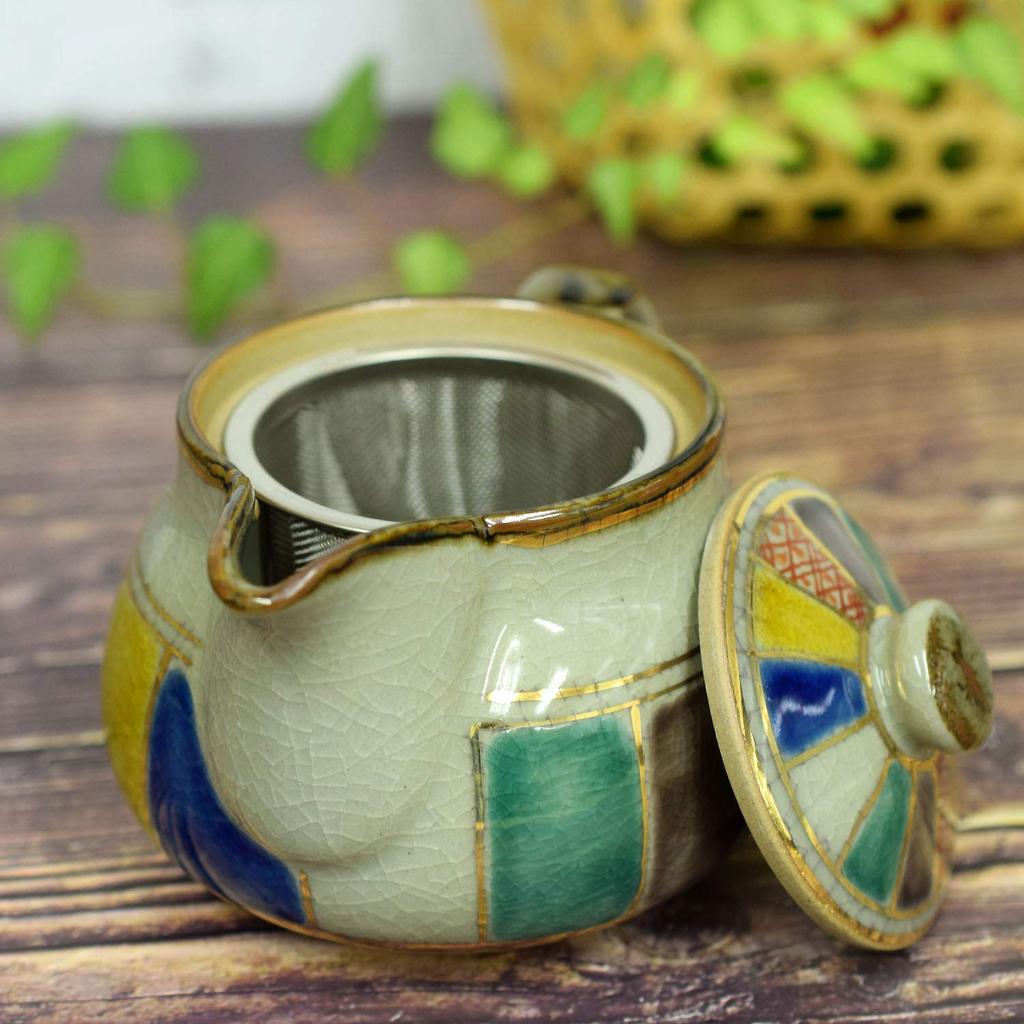 Stylish Kutani Ware Teapot with Paper Balloon Design, Ceramic, Made In Japan, with Tea Strainer Included