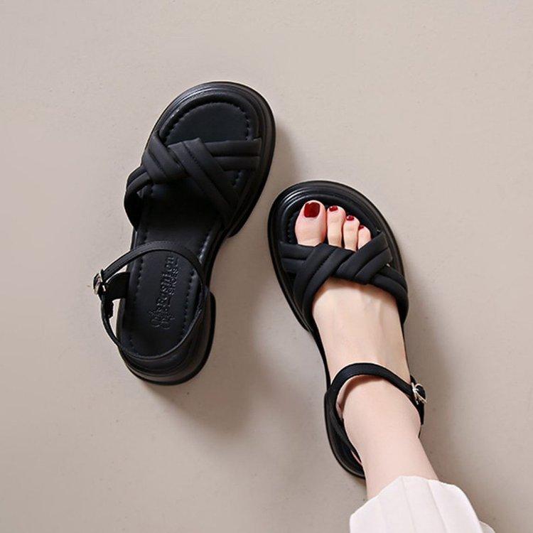 Sandals women's 2025 new summer outer wear thick-soled word with fairy style with skirt leather Roman beach shoes