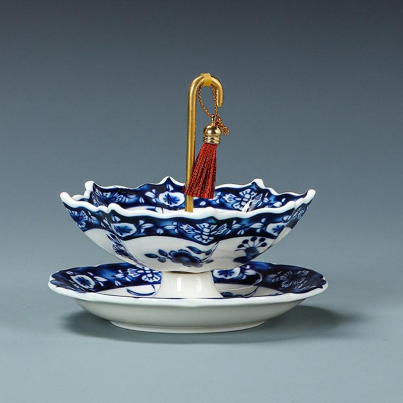 Umbrella Shape Strainer Blue and White Porcelain Tea Infuser For Tea Ceremonies And Everyday Brewing