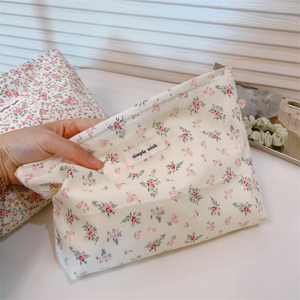 Fresh and Simple Floral Cotton Cloth Small Square Bag Cosmetic Bag Pure Cotton Zipper Liner Bag Clutch Bag