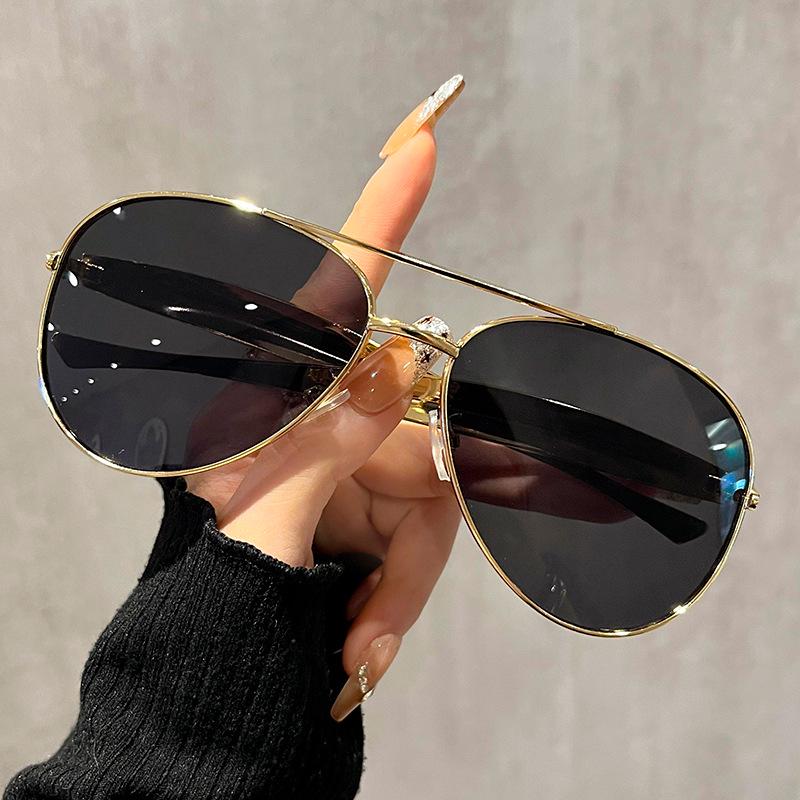 2025 Retro Metalowe Okulary Przeciwsłoneczne w Kształcie Żaby - Modny Street Style Damski High-End