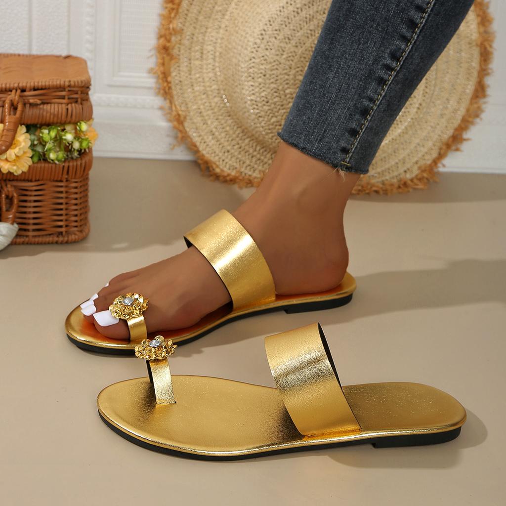 Women Minimalist Thong Slippers 2026 New Fashion Flat Sandals Summer Outdoor Slippers Vacation Leisure Woman Shoes Slides Women