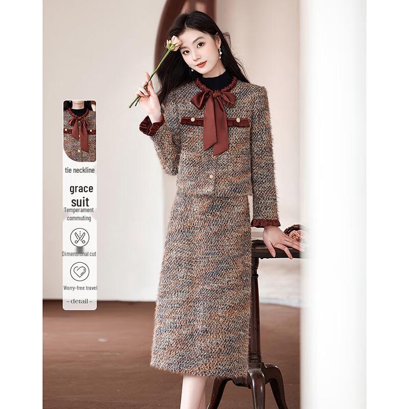 Женский элегантный зимний костюм-тройка с галстуком S