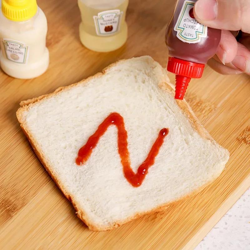 Japanese Style 1-7 PCS Mini Ketchup Bottle Mini Condiment Dispenser Honey Mustard Squeeze Sauce Container for Office BBQ Salad