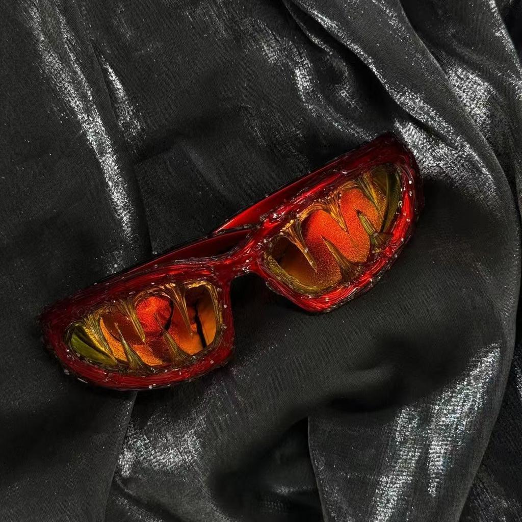Unisex Halloween Dekoratív Szemüveg Sötét Széria Cseppentő Napszemüveg Cápa Fogak Avantgárd Szemüveg