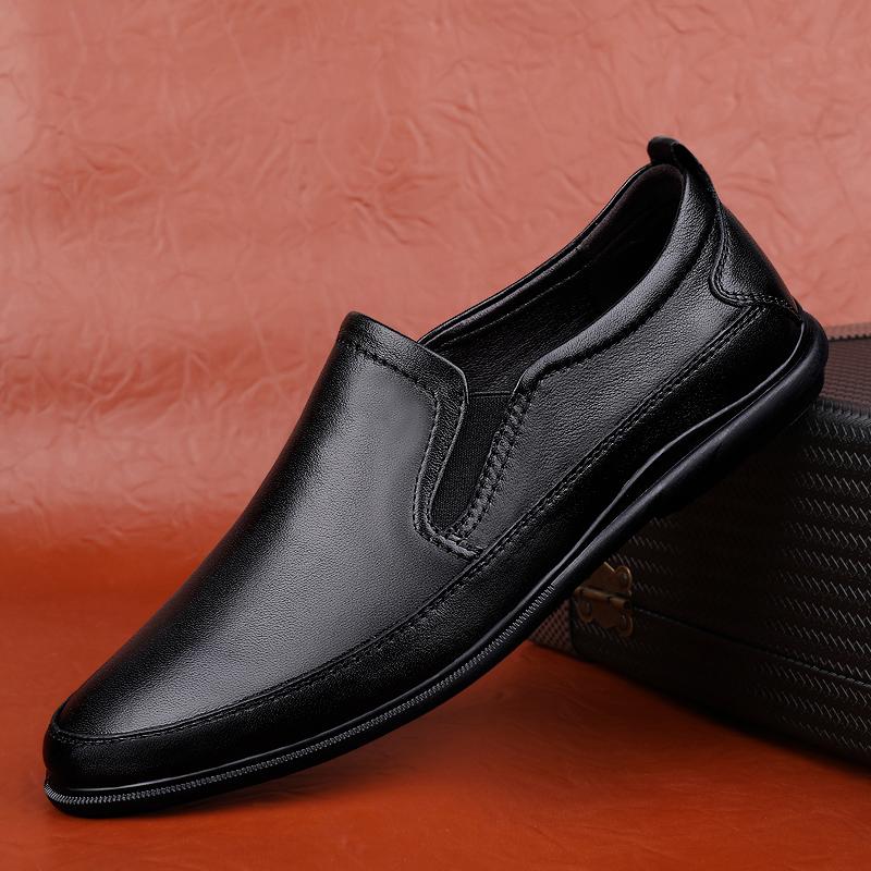 Fashion Genuine Leather Men Boat Shoes Breathable Mens Business Loafers Antiskid Casual Footwear Handmade Slip on Flats Simple Moccasins