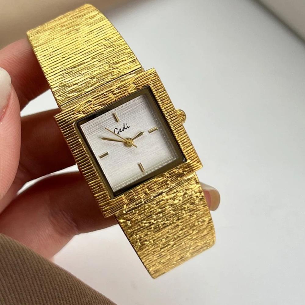 Light Luxury Women's Square Small Gold Watch Light Luxury Steel Strip Retro High End Versatile Watch Texture Quartz Watches